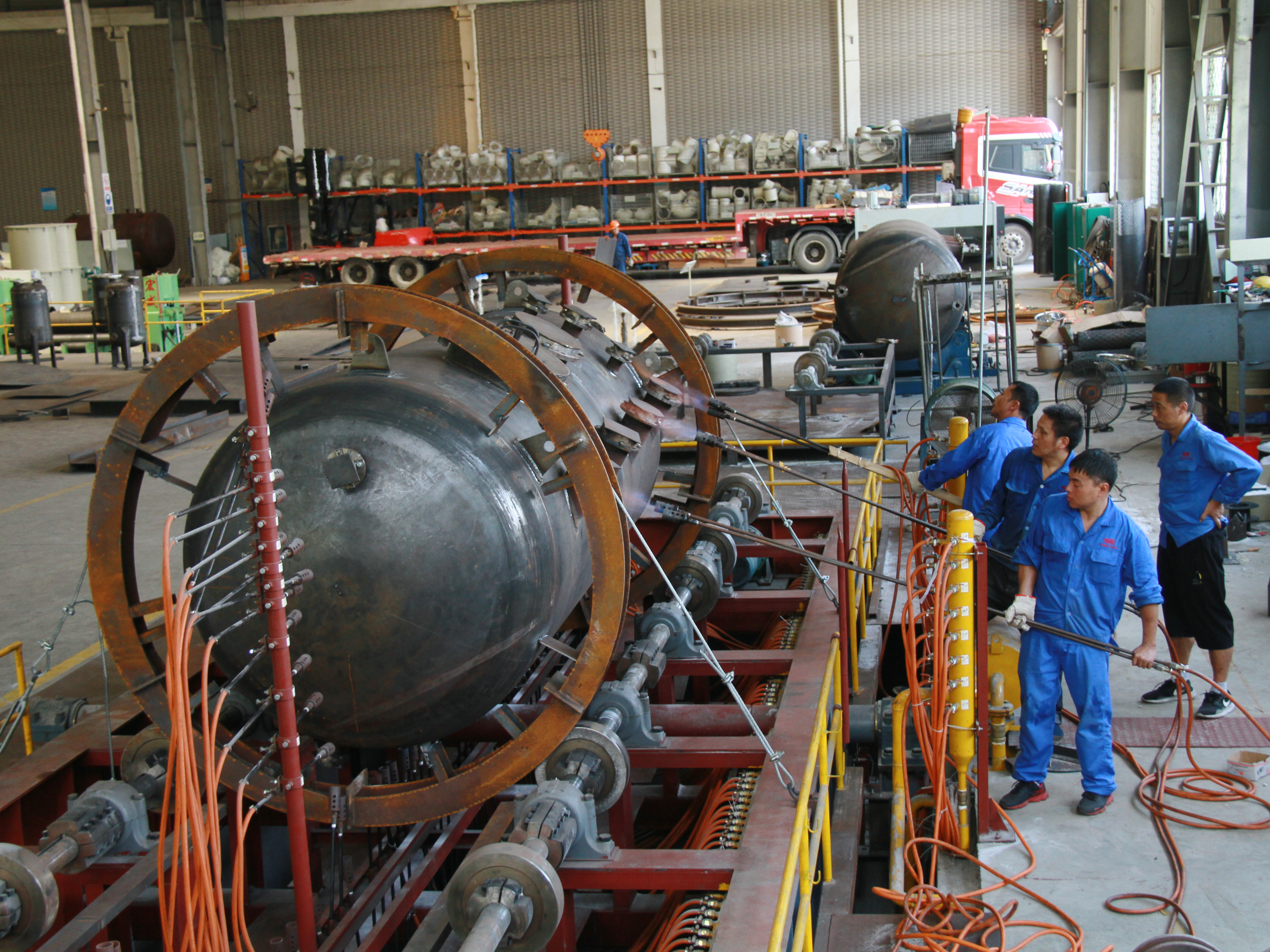 鋼襯塑儲罐一般分哪幾種？